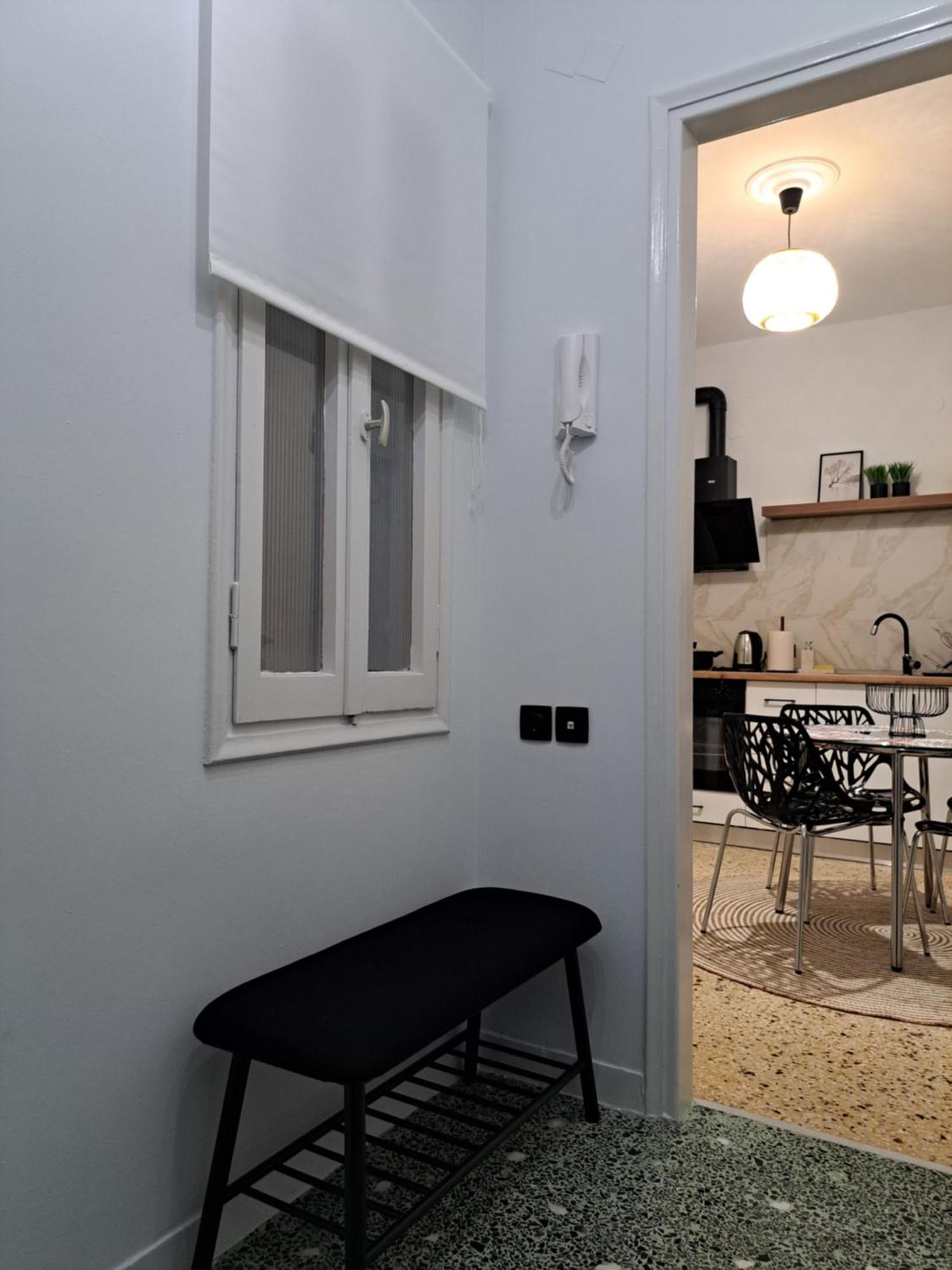 Stylish City Center Apartment Serres Bagian luar foto