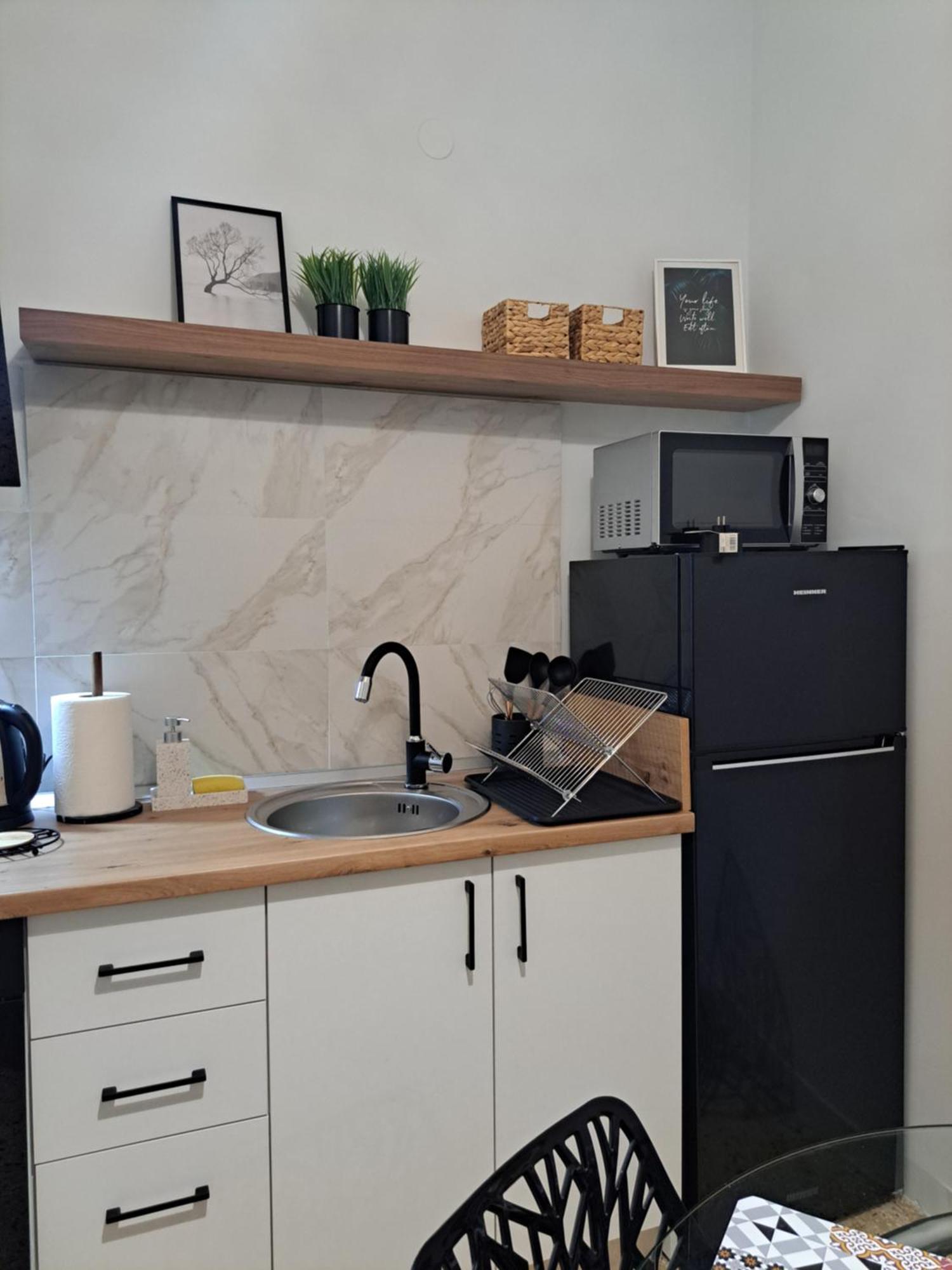 Stylish City Center Apartment Serres Bagian luar foto