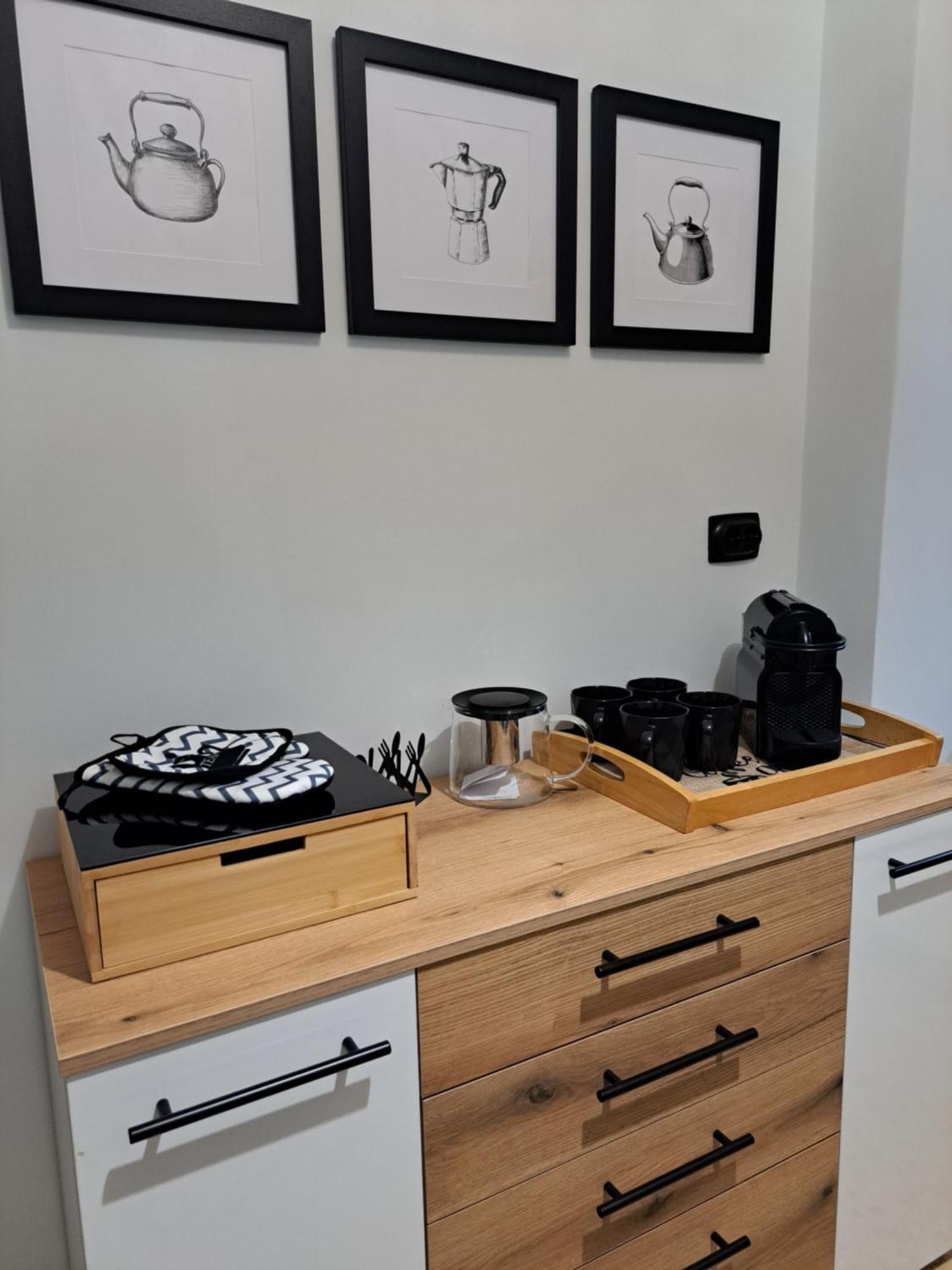 Stylish City Center Apartment Serres Bagian luar foto